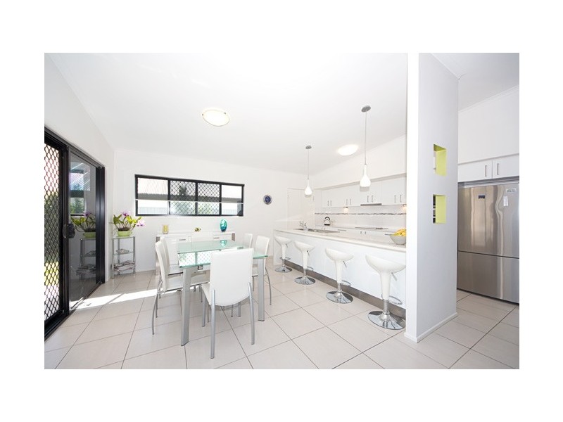 49 Kakadu Circuit, Banksia Beach QLD 4507