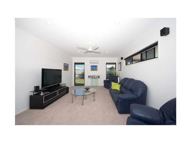 49 Kakadu Circuit, Banksia Beach QLD 4507