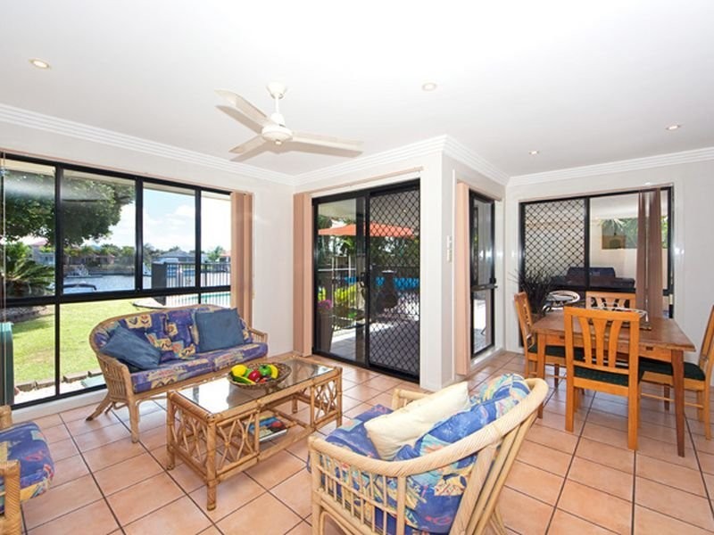 37 Dugong Crescent, Banksia Beach QLD 4507