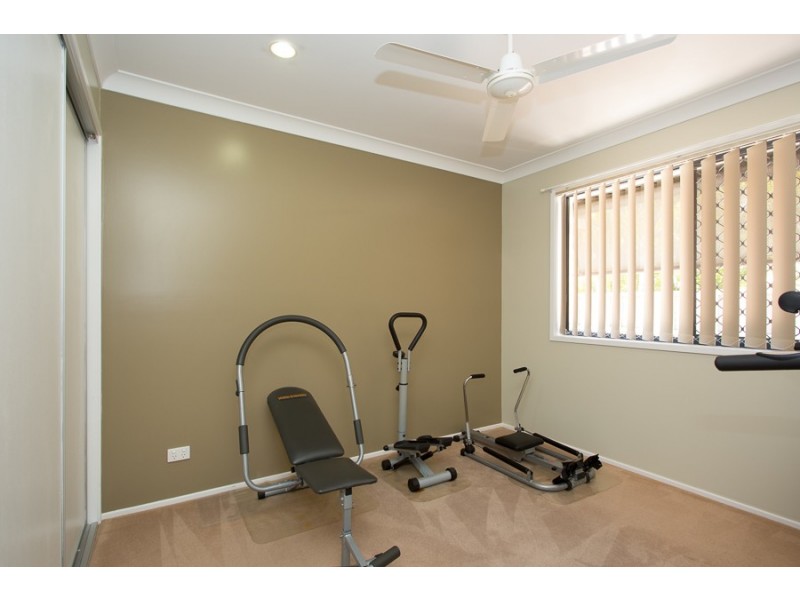 22 Bondi Court, Sandstone Point QLD 4511