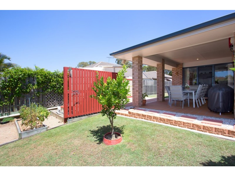 22 Bondi Court, Sandstone Point QLD 4511