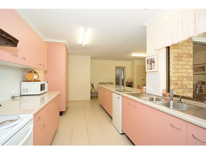 25 Pheasant Avenue, Banksia Beach QLD 4507