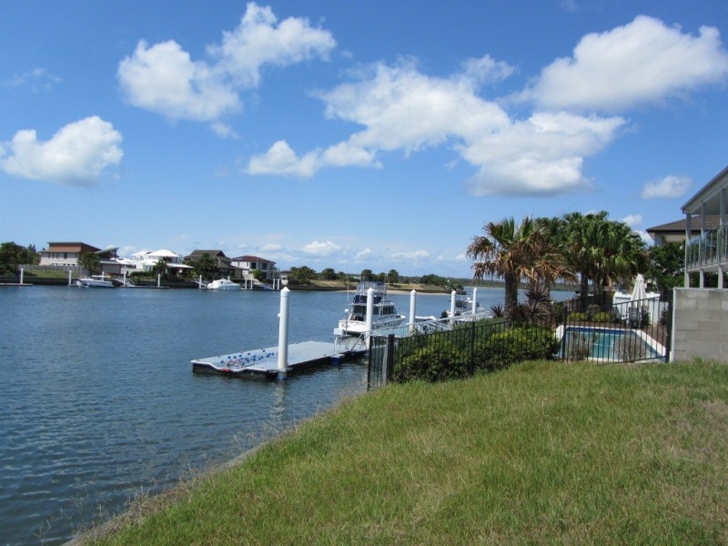 27 Teal Boulevarde, Banksia Beach QLD 4507