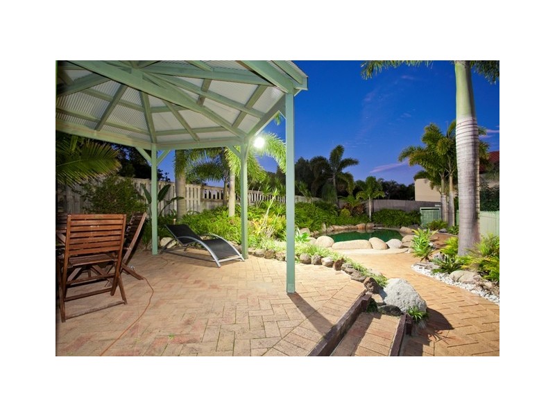 227 Endeavour Drive, Banksia Beach QLD 4507