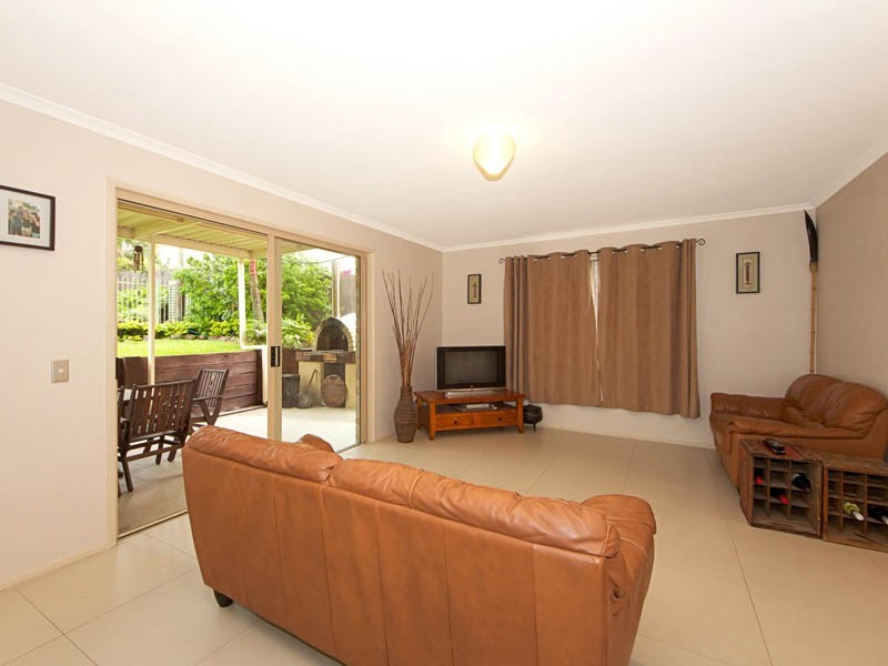 227 Endeavour Drive, Banksia Beach QLD 4507