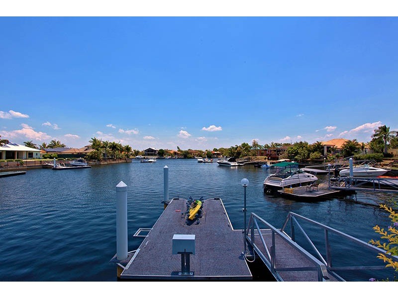 2/19 Headsail Drive, Banksia Beach QLD 4507