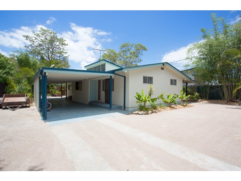 6 Ruby Avenue, Ningi QLD 4511