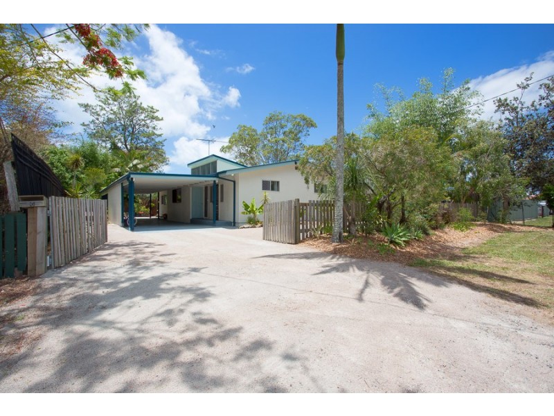 6 Ruby Avenue, Ningi QLD 4511