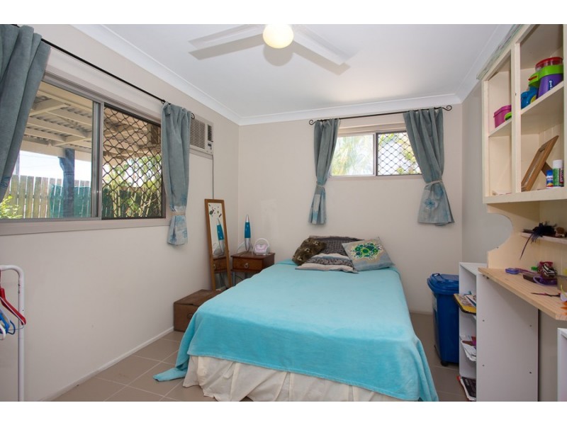 6 Ruby Avenue, Ningi QLD 4511