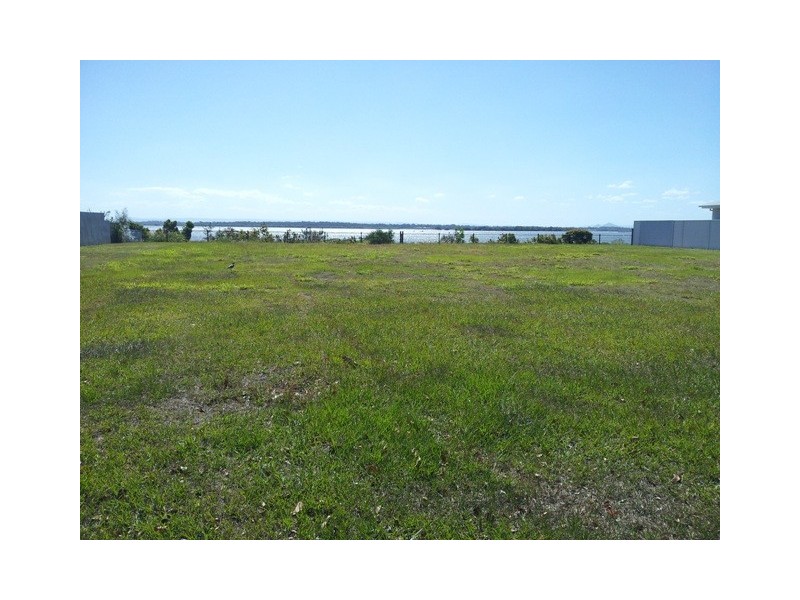 14 Kakadu Circuit, Banksia Beach QLD 4507