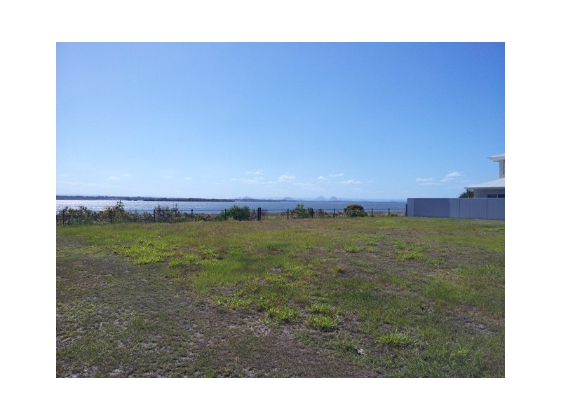 14 Kakadu Circuit, Banksia Beach QLD 4507