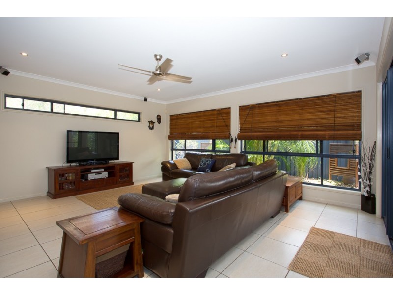 8 Teal Bvd, Bribie Island QLD 4507