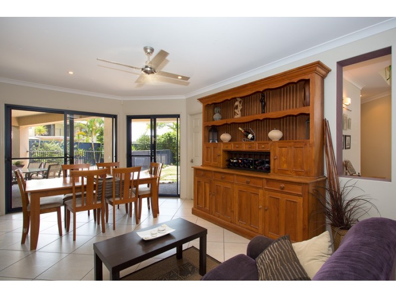 8 Teal Bvd, Bribie Island QLD 4507