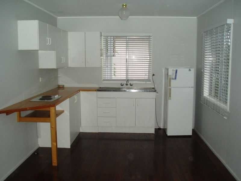 21 Crouch Avenue, Bongaree QLD 4507