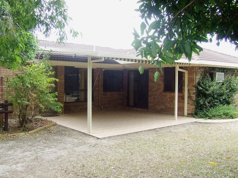 8 Yorkshire Drive, Banksia Beach QLD 4507