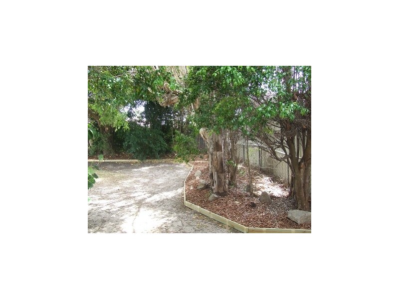 8 Yorkshire Drive, Banksia Beach QLD 4507
