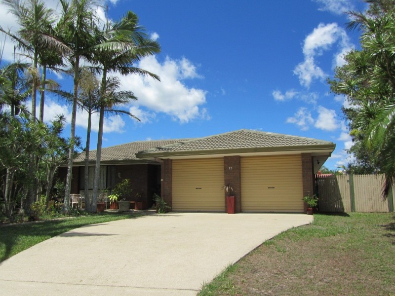 15 Carter Court, Sandstone Point QLD 4511