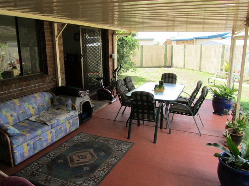 15 Carter Court, Sandstone Point QLD 4511