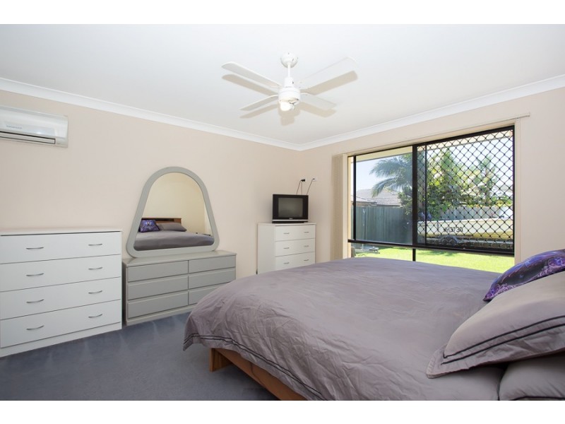 40 Mossman Way, Sandstone Point QLD 4511