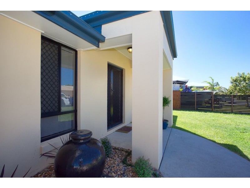 40 Mossman Way, Sandstone Point QLD 4511