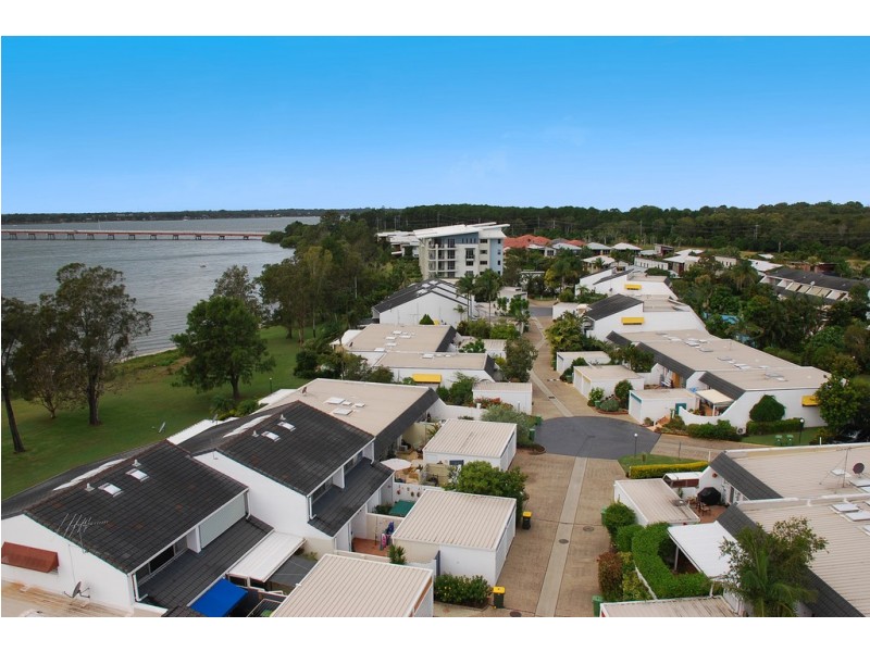 A16 Spinnaker Drive, Sandstone Point QLD 4511