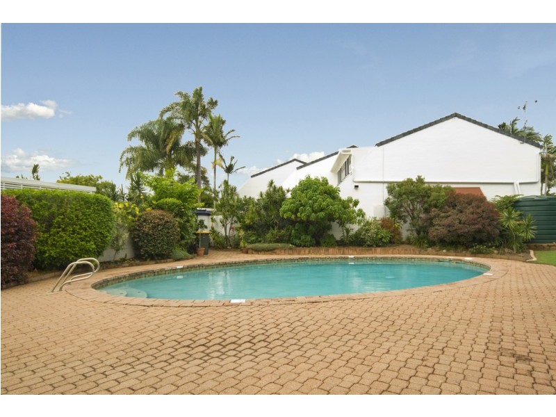 A16 Spinnaker Drive, Sandstone Point QLD 4511