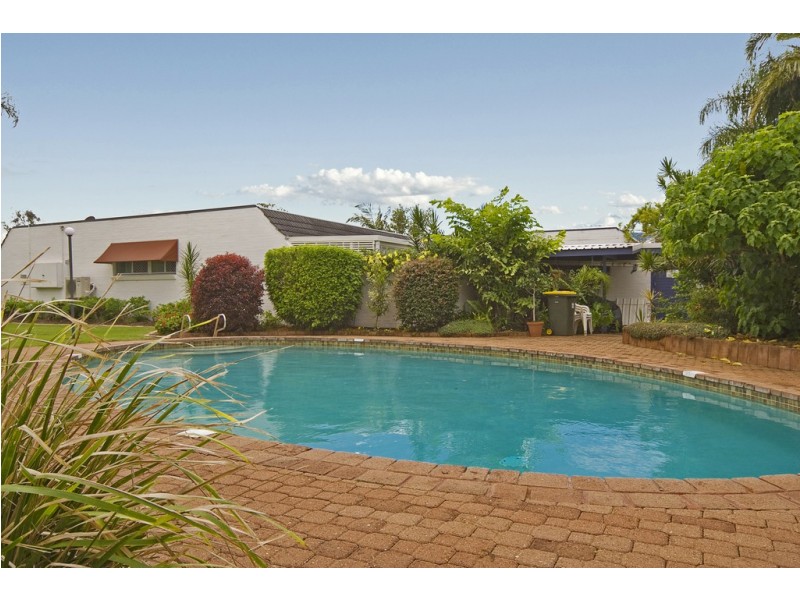 A16 Spinnaker Drive, Sandstone Point QLD 4511
