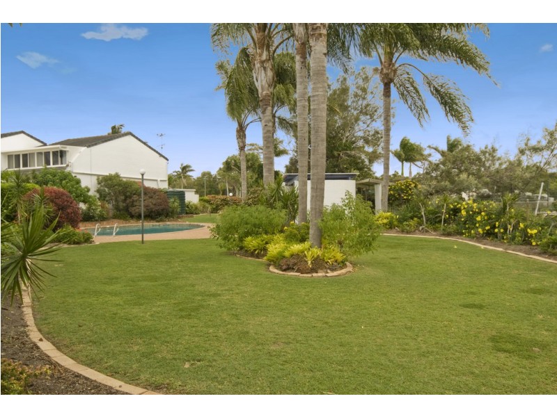 A16 Spinnaker Drive, Sandstone Point QLD 4511