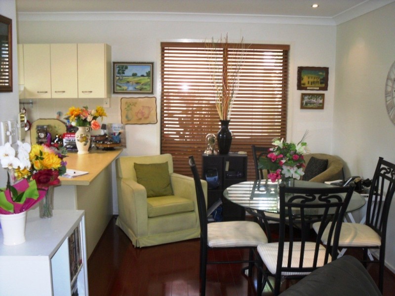 1 Seabreeze Court, Sandstone Point QLD 4511