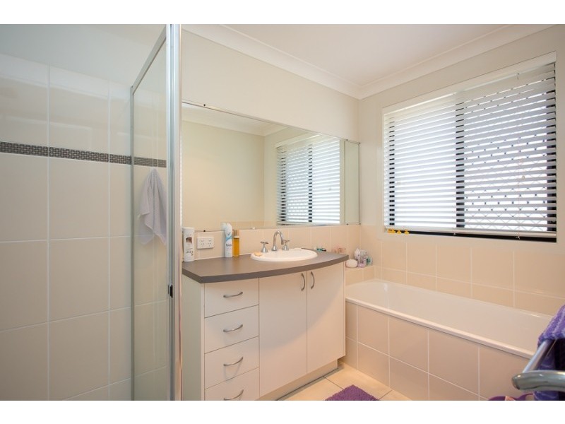 8 Alstonia Court, Bongaree QLD 4507