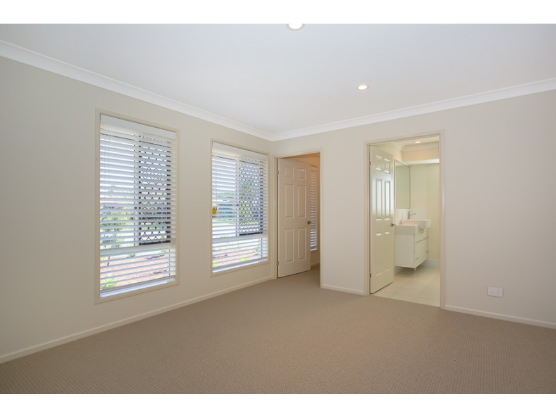 2 Sun Court, Banksia Beach QLD 4507