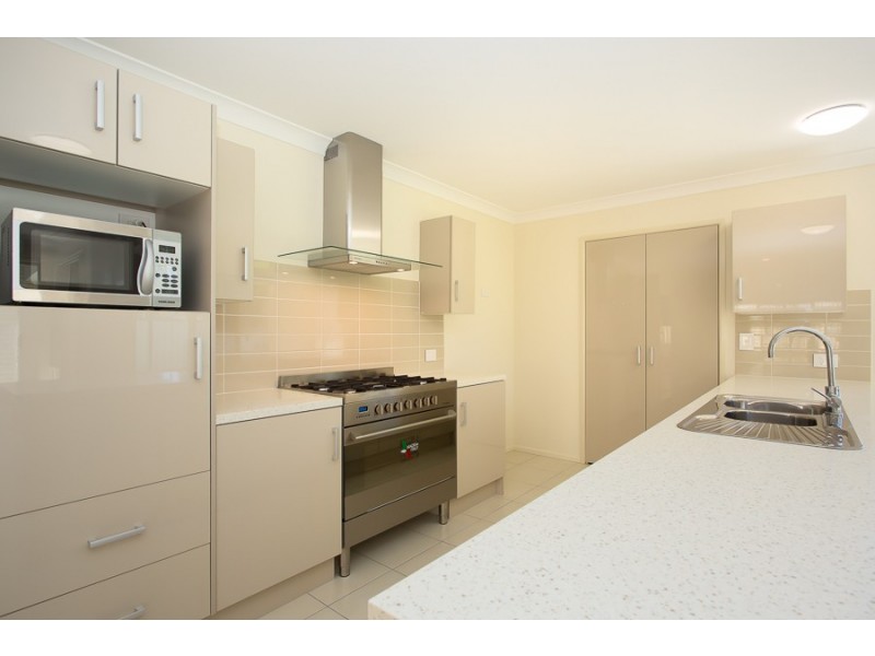 2 Sun Court, Banksia Beach QLD 4507