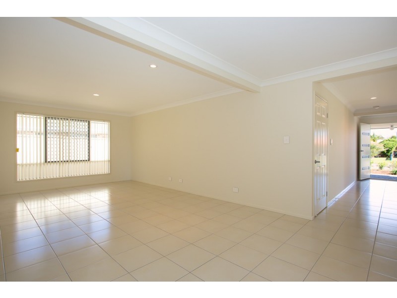 2 Sun Court, Banksia Beach QLD 4507