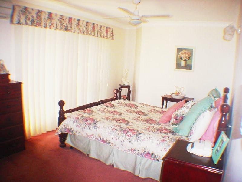 2/75 Phoenix Avenue, Bongaree QLD 4507