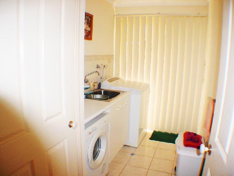 2/75 Phoenix Avenue, Bongaree QLD 4507