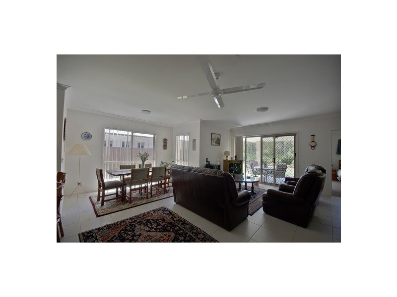 7 Pristine Place, Ningi QLD 4511