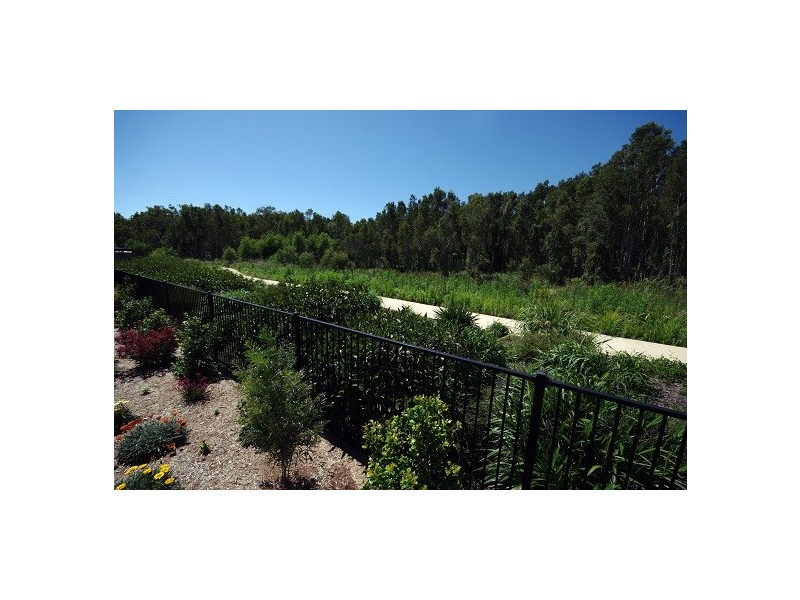 7 Pristine Place, Ningi QLD 4511