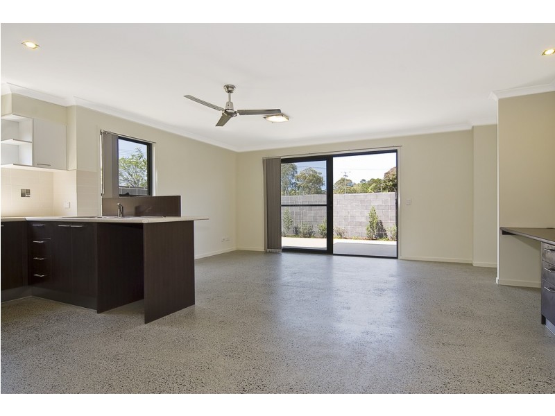 1/11 Fourth Avenue, Bongaree QLD 4507