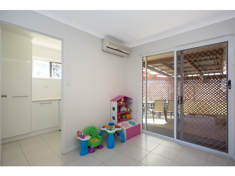4 Village Avenue, Bongaree QLD 4507