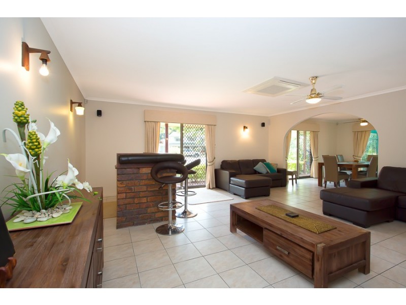 15 Eagle Court, Banksia Beach QLD 4507