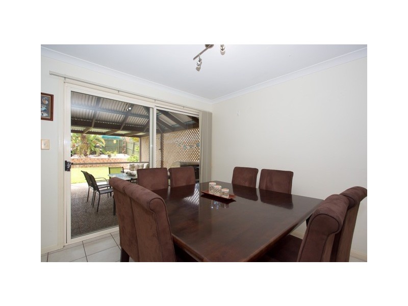18 Headsail Drive, Banksia Beach QLD 4507