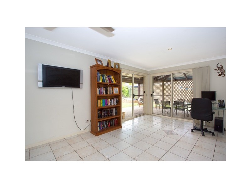 18 Headsail Drive, Banksia Beach QLD 4507