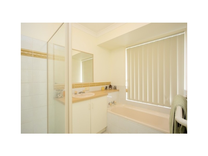18 Headsail Drive, Banksia Beach QLD 4507