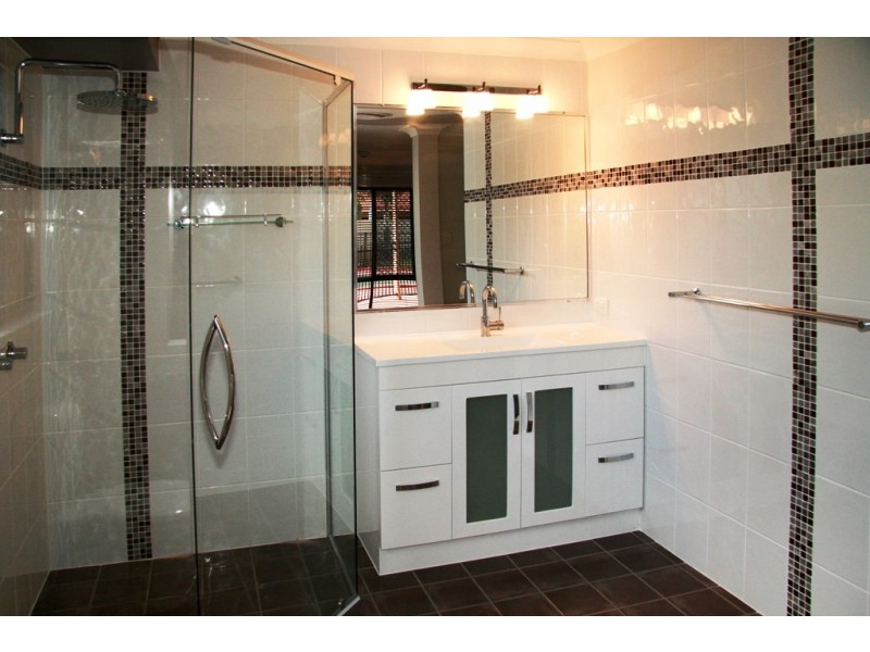 5 Yardarm Court, Banksia Beach QLD 4507