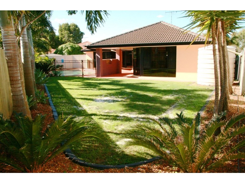 5 Yardarm Court, Banksia Beach QLD 4507