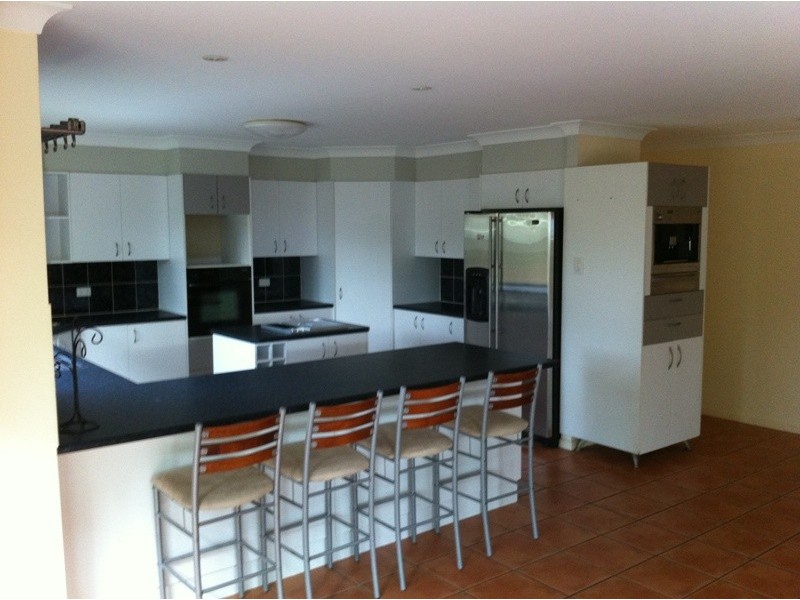 8 Mainbrace Court, Banksia Beach QLD 4507