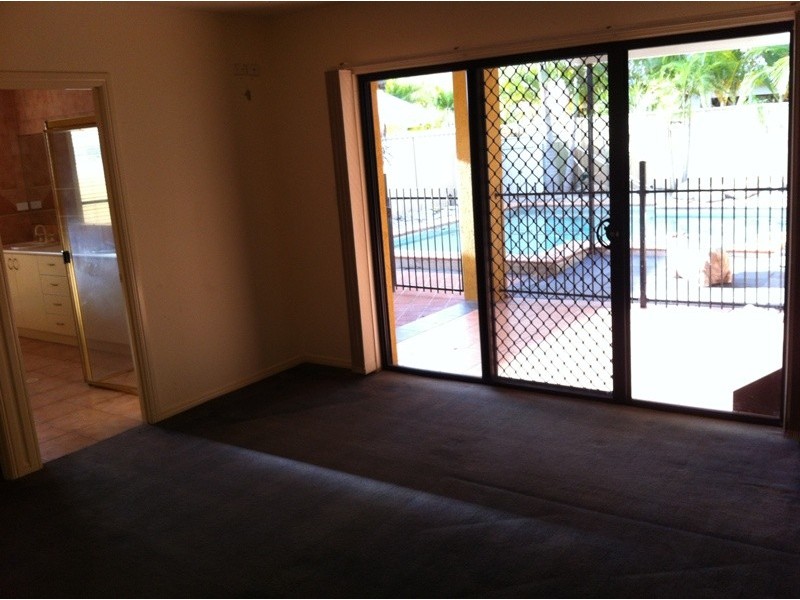 8 Mainbrace Court, Banksia Beach QLD 4507