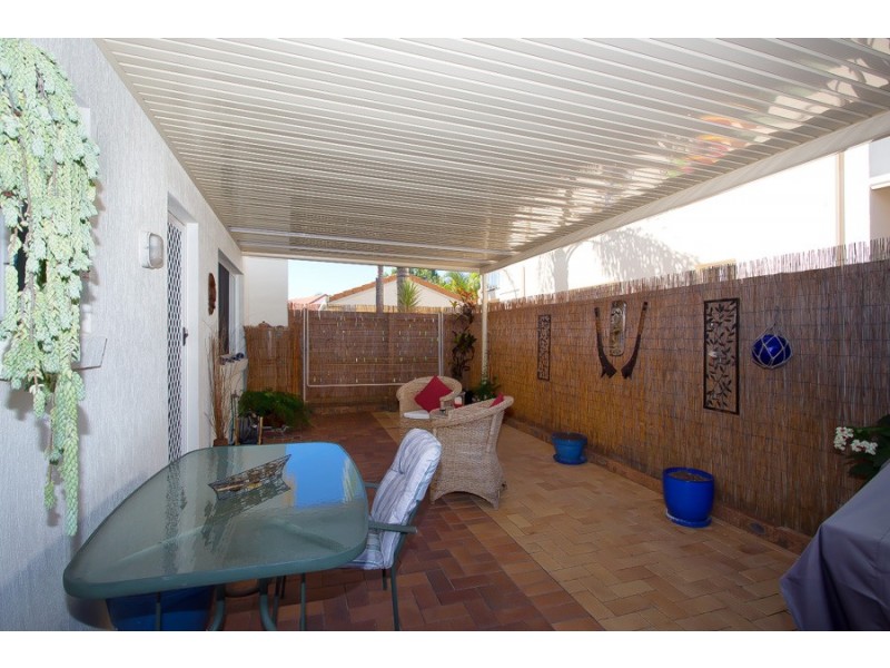 15/18-20 Spinnaker Drive, Sandstone Point QLD 4511