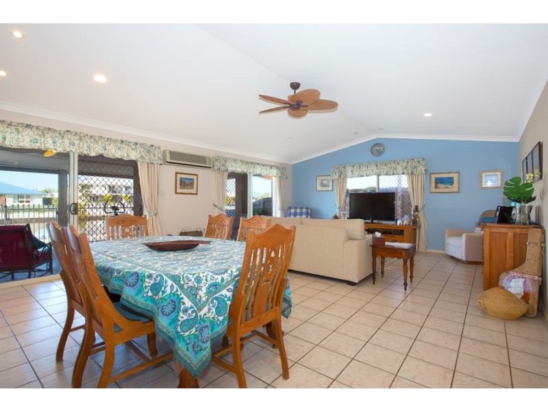 2/108 Kangaroo Avenue, Bongaree QLD 4507