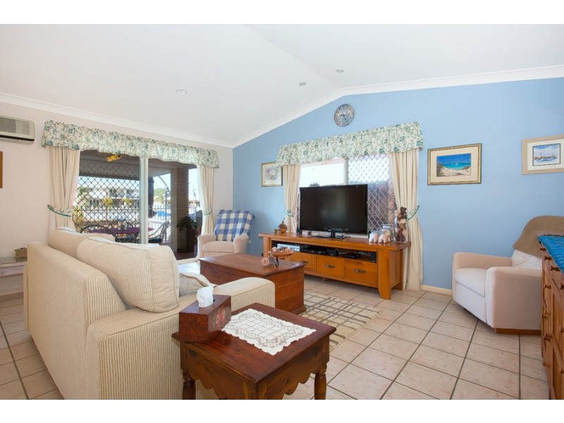 2/108 Kangaroo Avenue, Bongaree QLD 4507